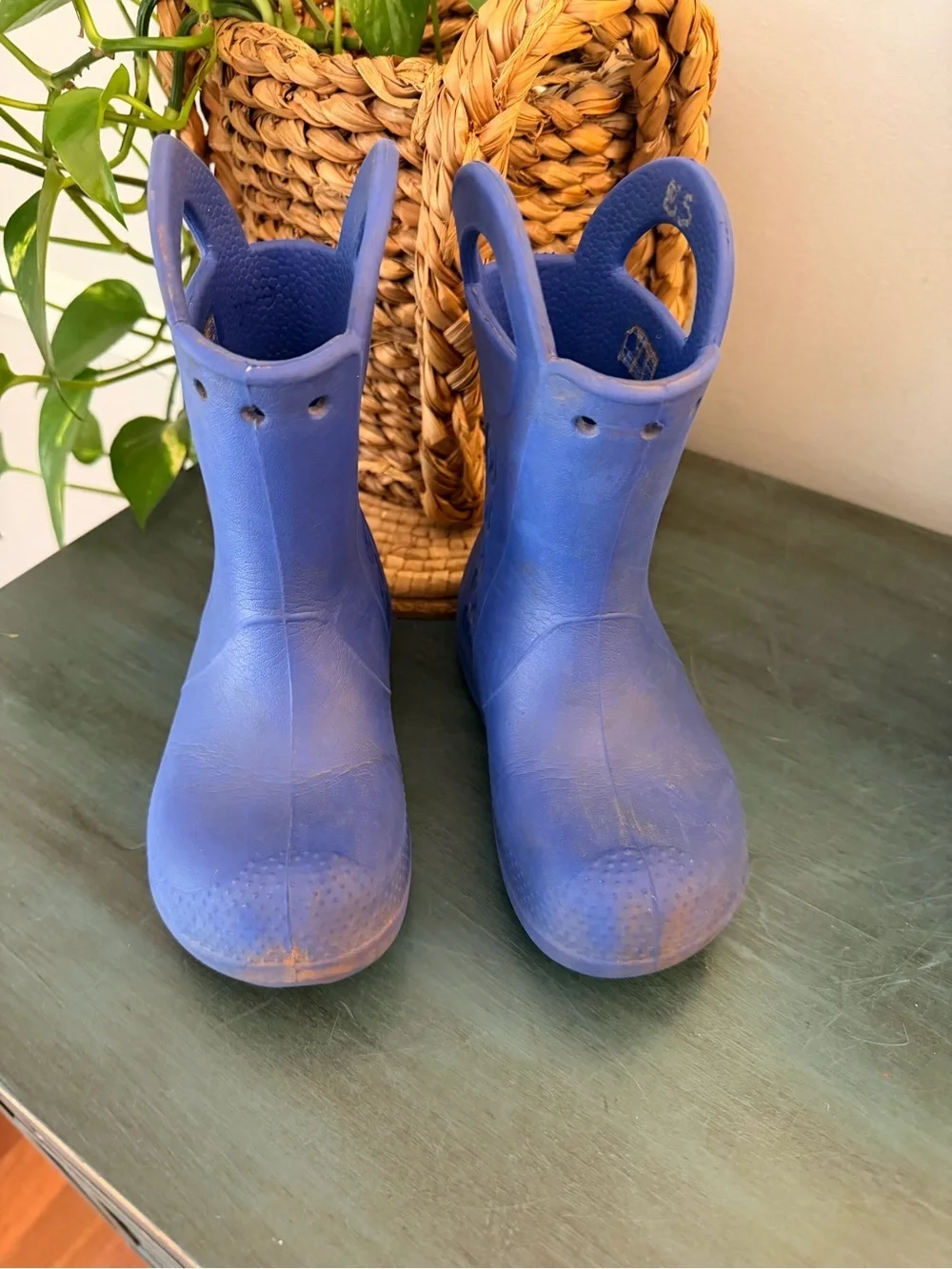 Crocs Blue Handle it Rain boots for kids. Kids 11 Side handles